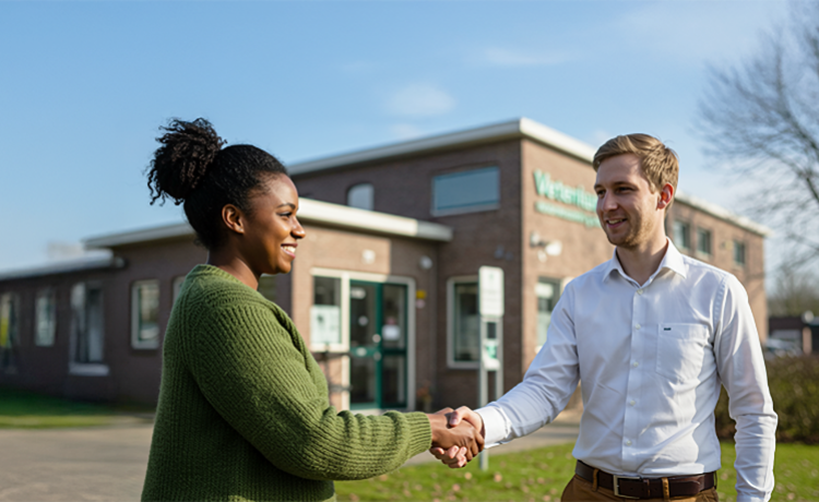 Illustratie man en vrouw schudden de hand